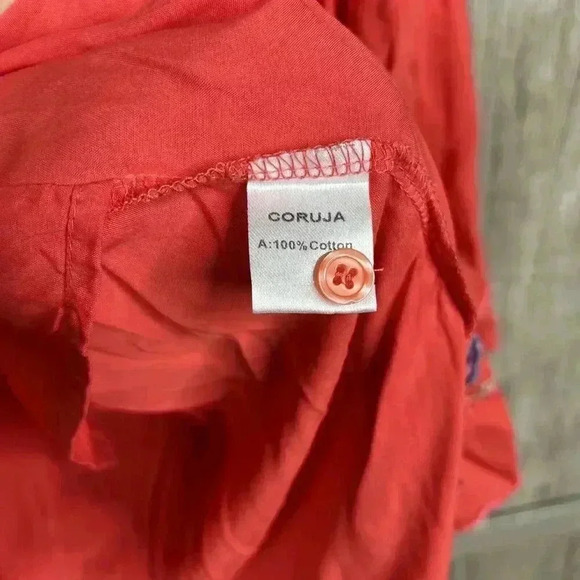 Coruja Embroidered Top Tunic Red Color 3/4 Sleeves Popover Scalloped Hem Sz M - Picture 5 of 8